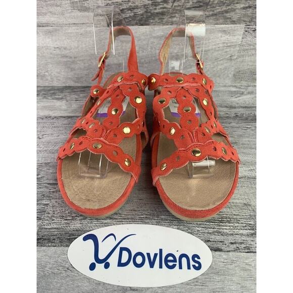 Earth Womens Red Suede Sandals With Gold Studs & Wedge Heel Size 6M - Picture 2 of 5